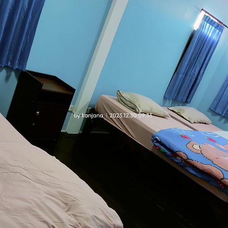 Home Stay At Tapae Чиангмай Экстерьер фото