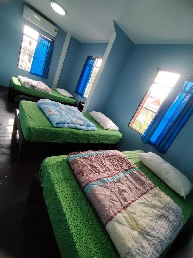 Home Stay At Tapae Чиангмай Экстерьер фото