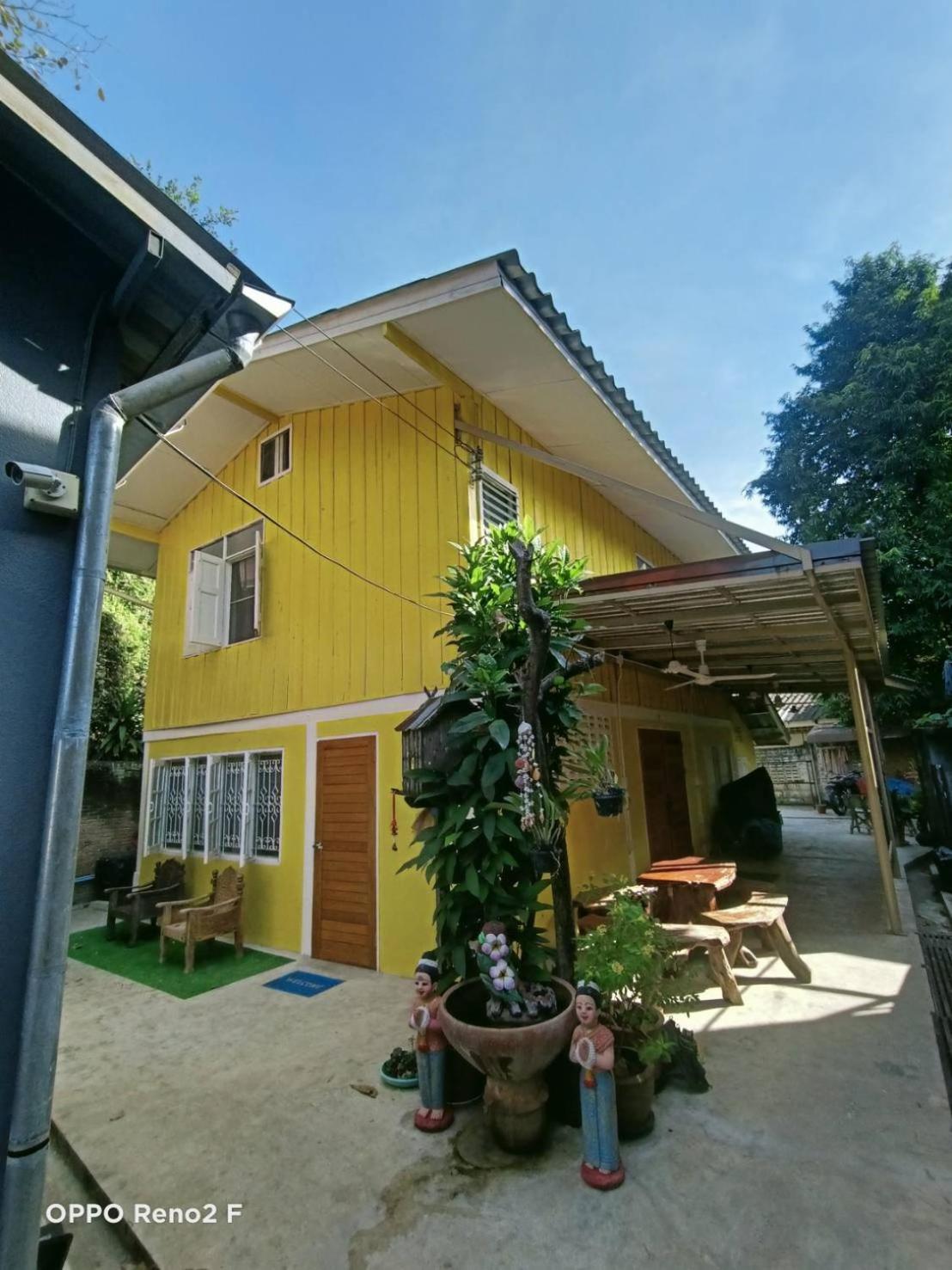 Home Stay At Tapae Чиангмай Экстерьер фото