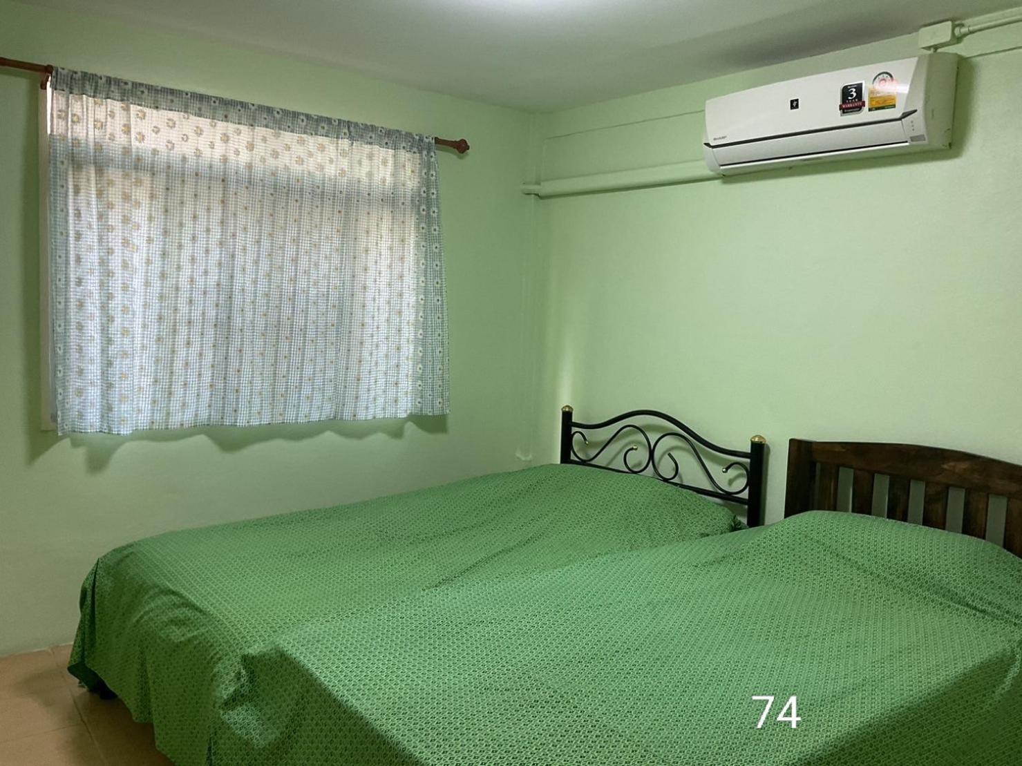 Home Stay At Tapae Чиангмай Экстерьер фото
