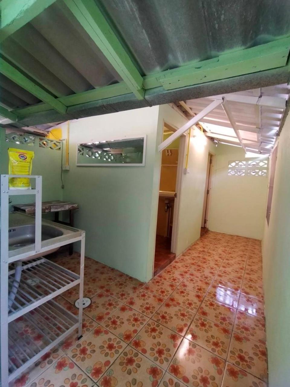 Home Stay At Tapae Чиангмай Экстерьер фото