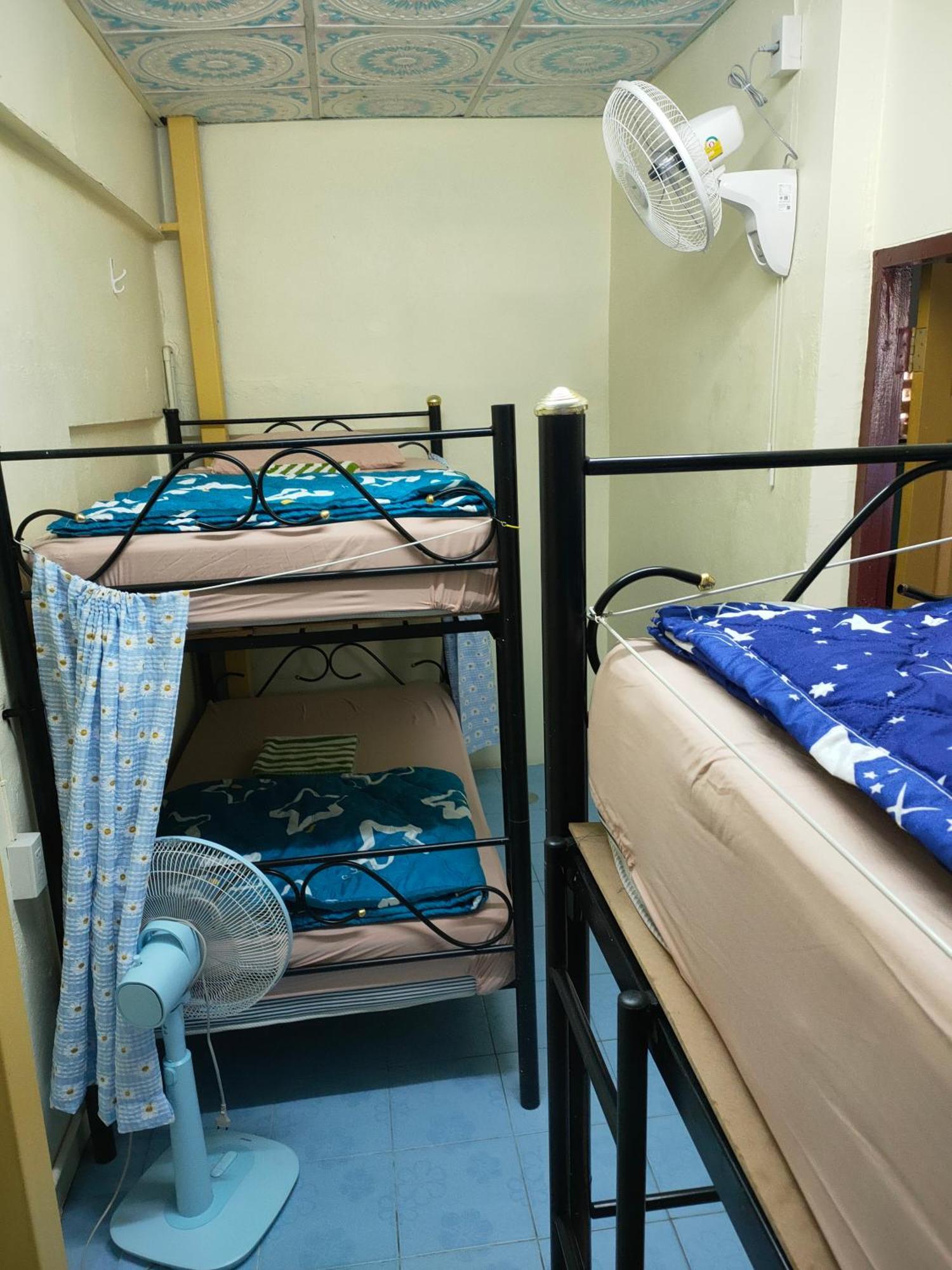Home Stay At Tapae Чиангмай Экстерьер фото