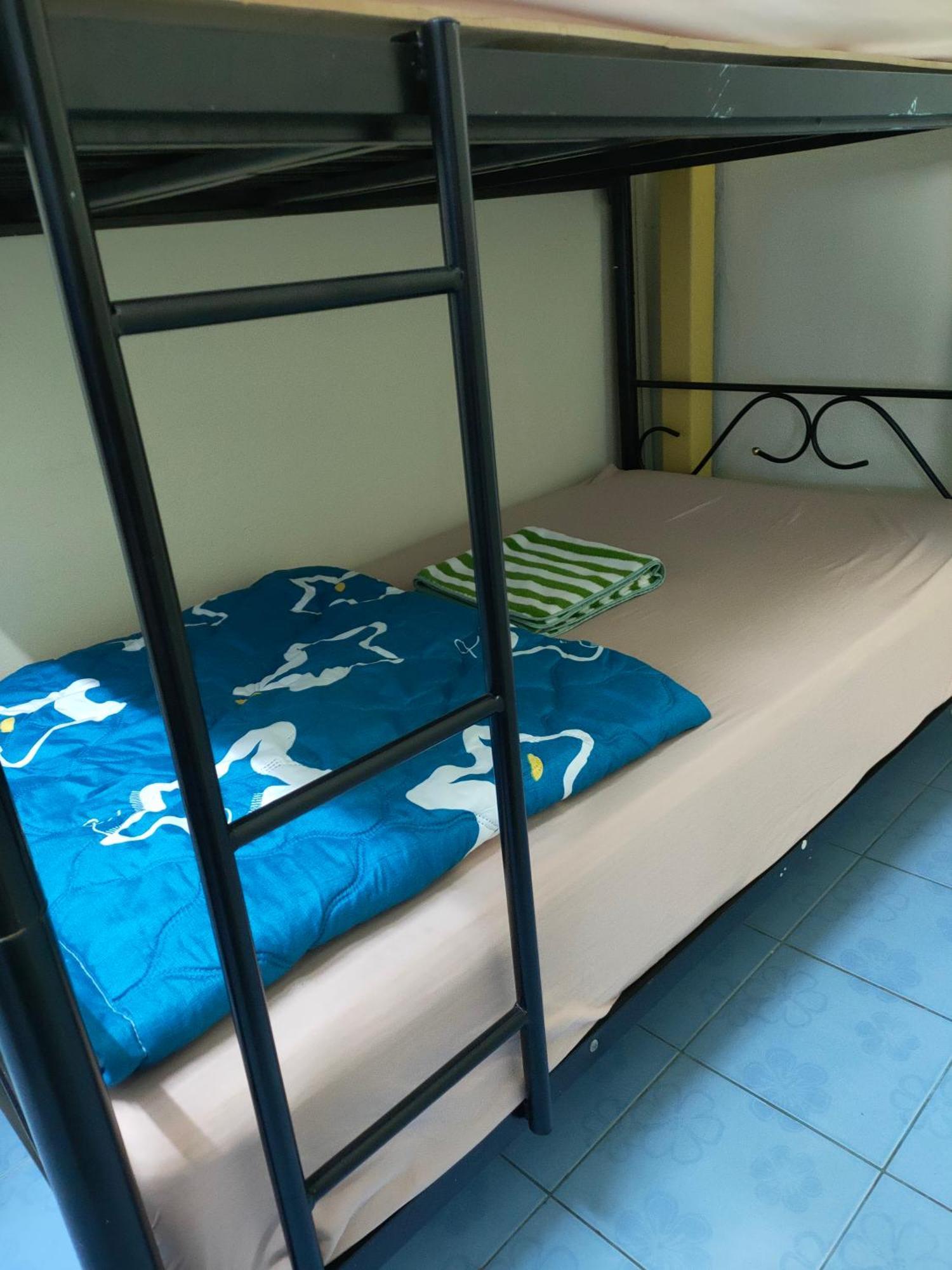 Home Stay At Tapae Чиангмай Экстерьер фото