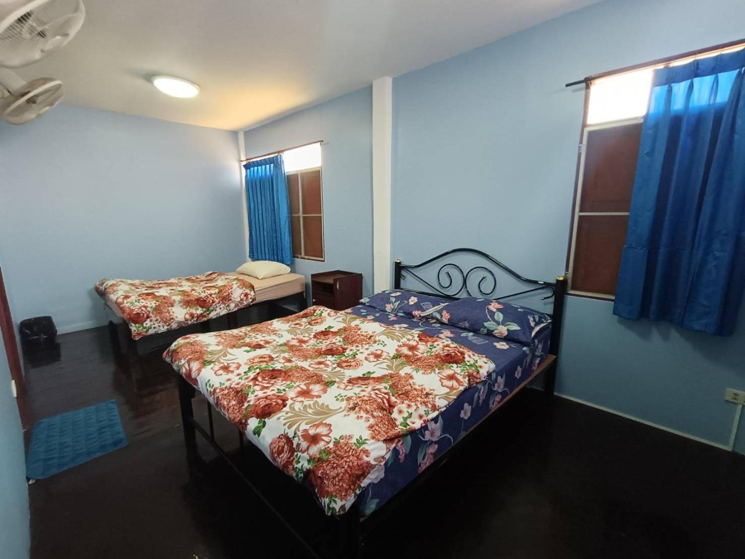 Home Stay At Tapae Чиангмай Экстерьер фото
