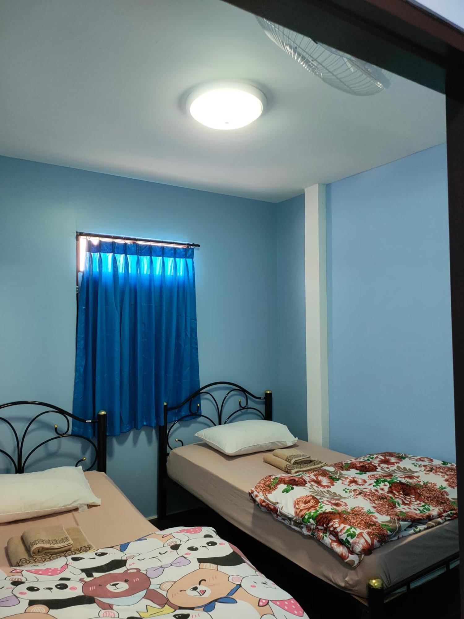 Home Stay At Tapae Чиангмай Экстерьер фото