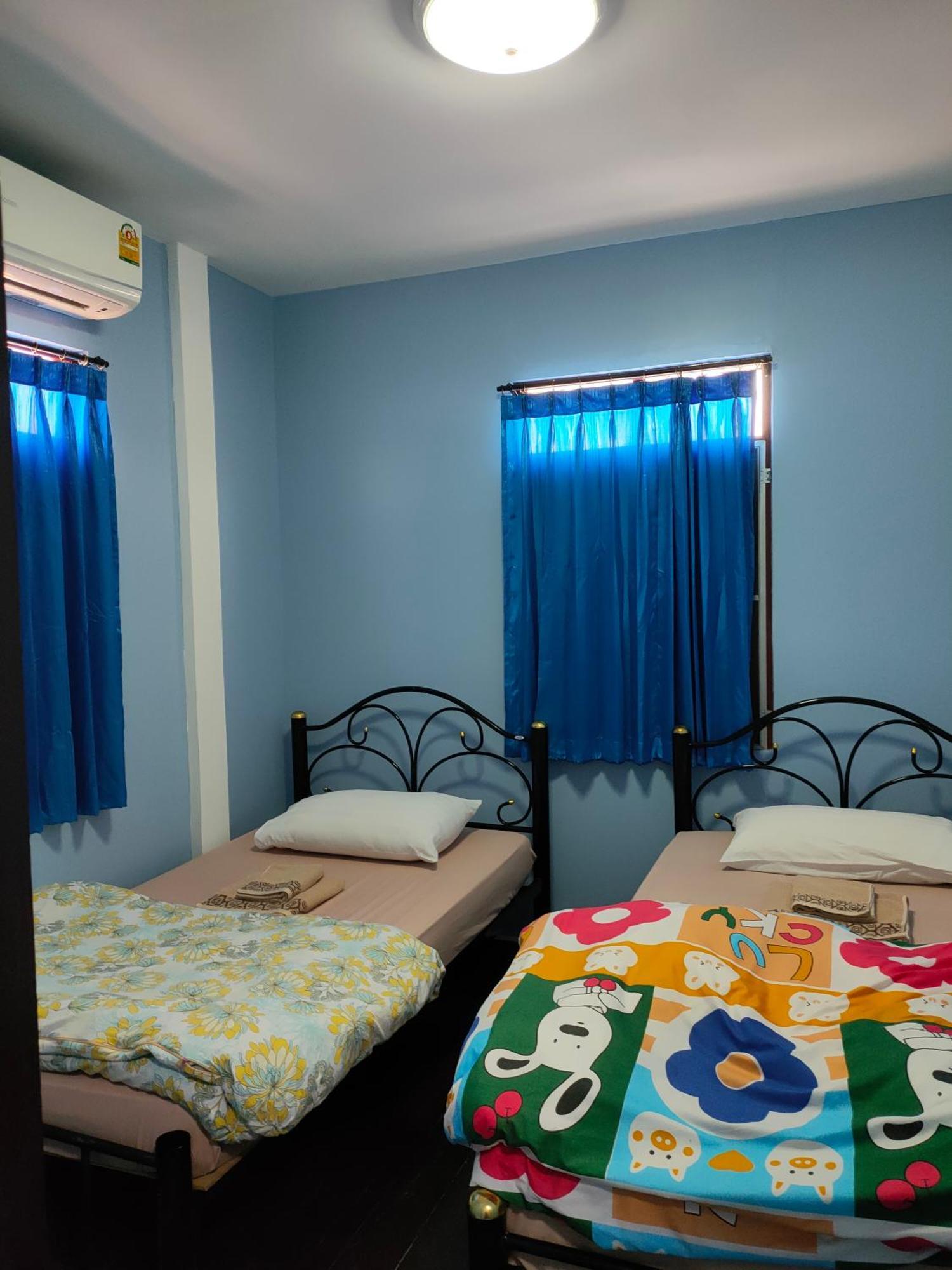 Home Stay At Tapae Чиангмай Экстерьер фото